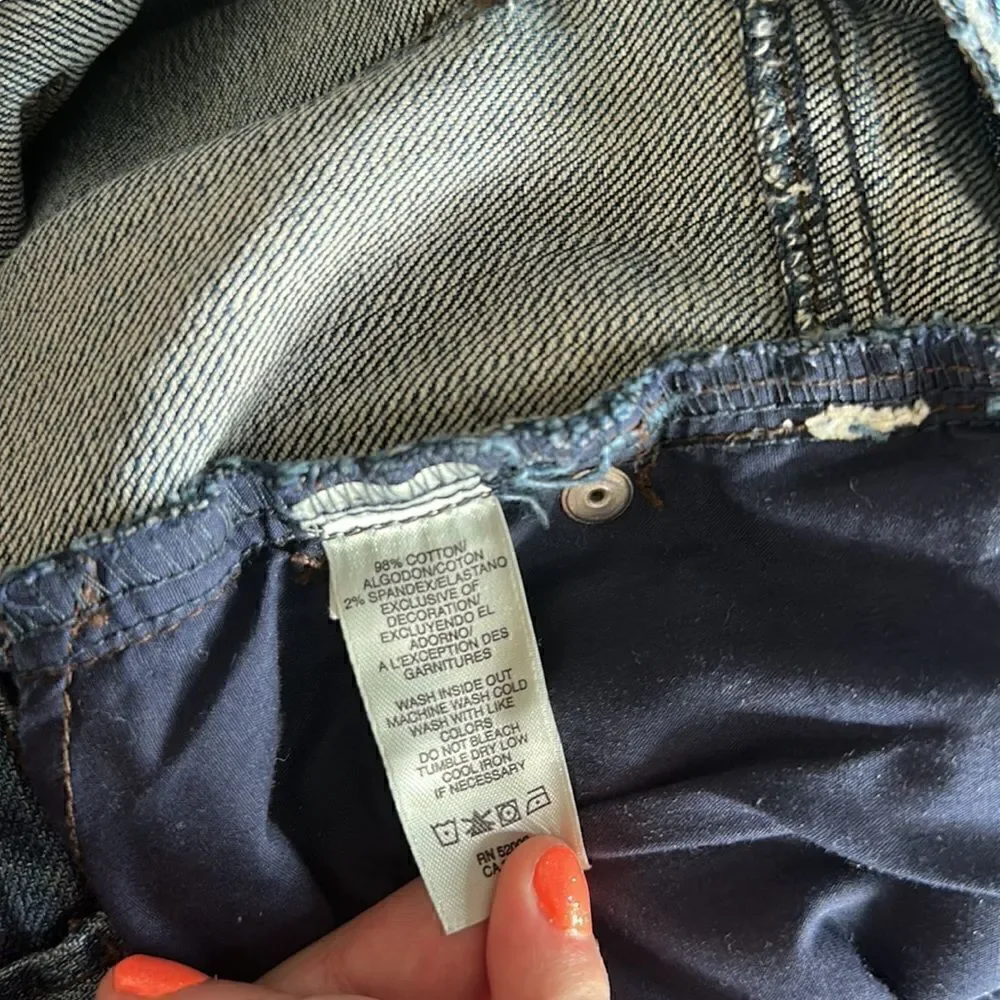 EUC DKNY Jeans Women’s Capris